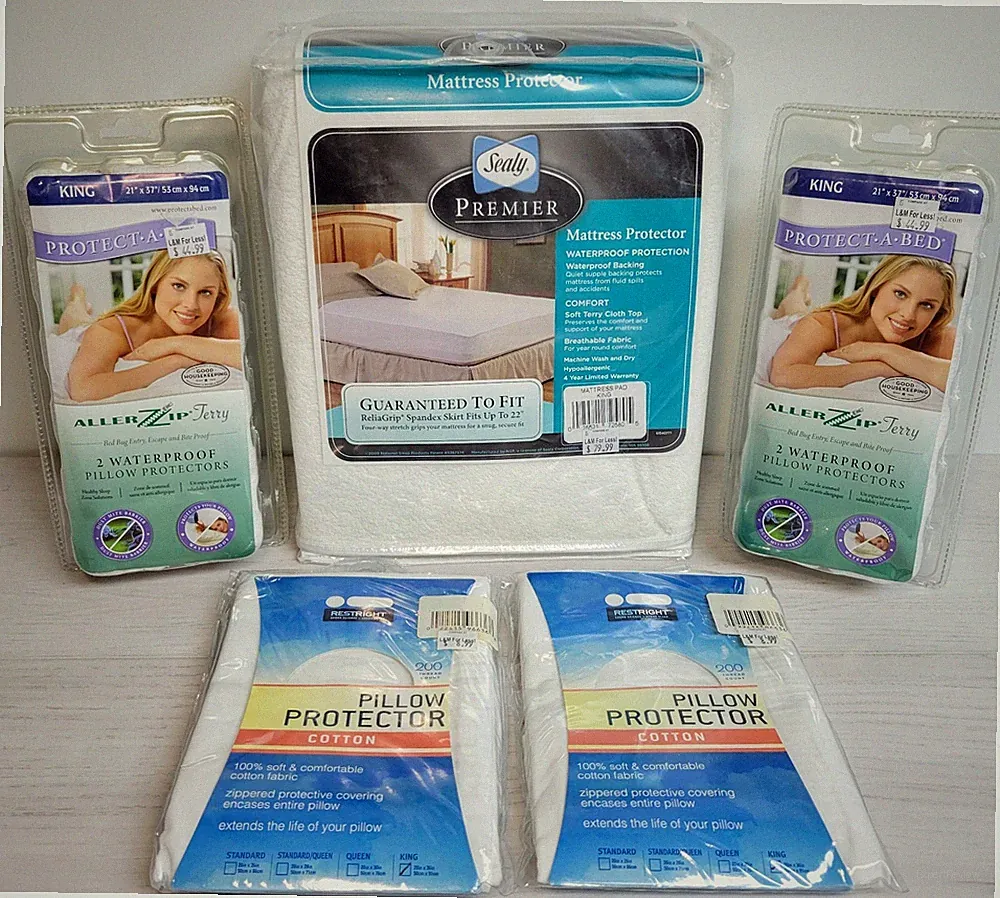 Sealy Premier King Size Waterproof Mattress Protector With Pillow Protectors Set